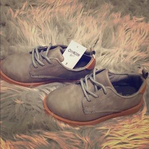 Little boy size 9 Oshkosh casual shoes